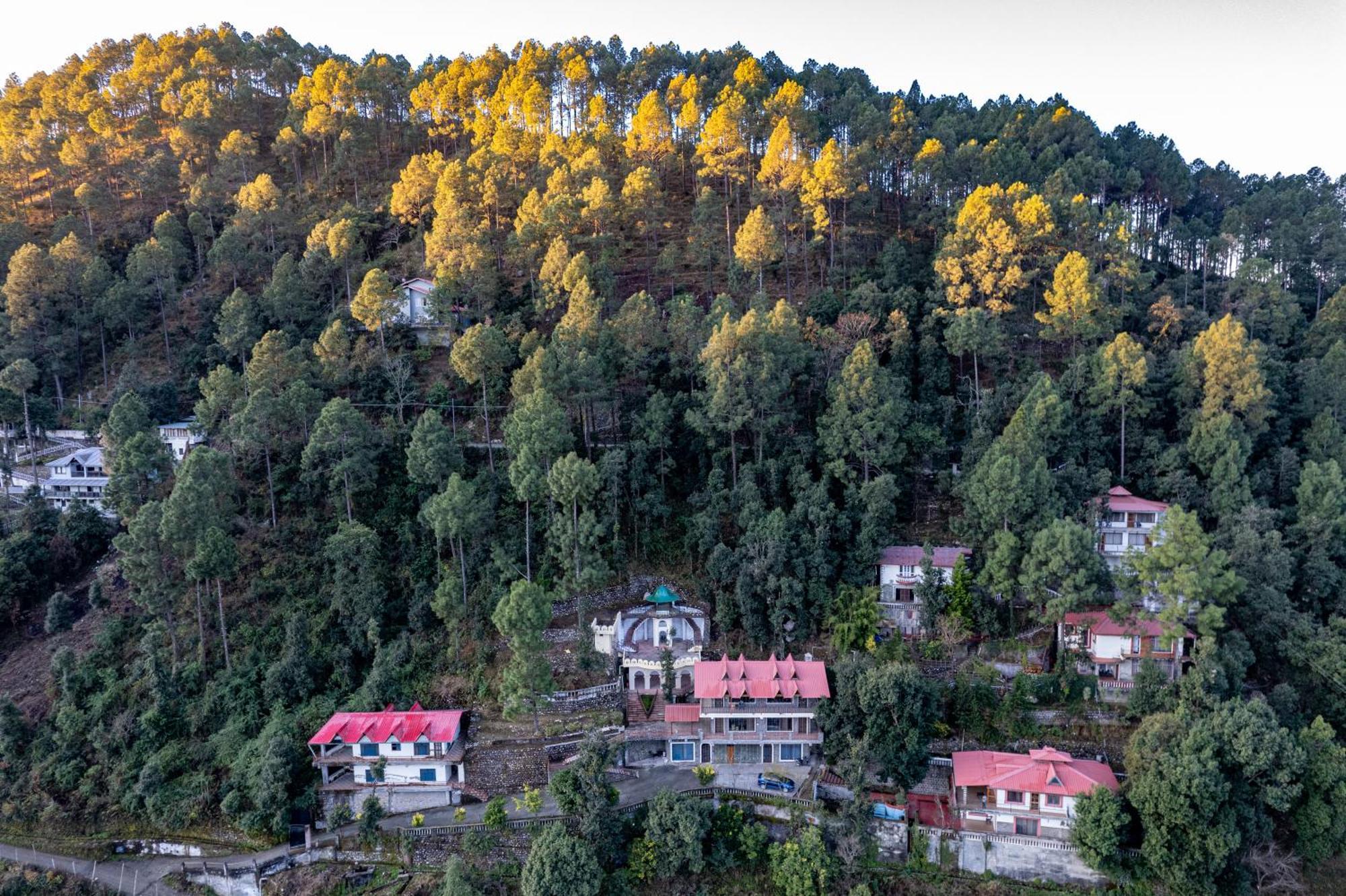 The Canadian Woods Resort Nainital Extérieur photo